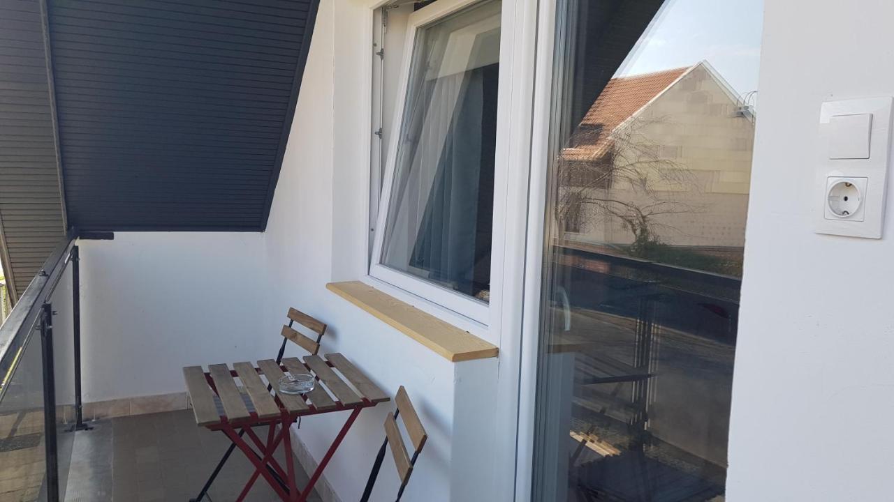 Vegvar Delux Apartman 久洛 外观 照片
